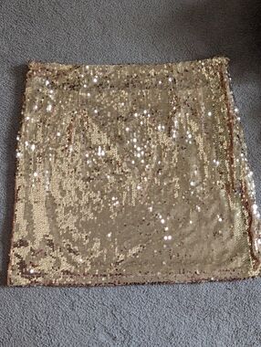 Boohoo Rose Gold Sequin Mini Skirt - NWT!